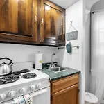 Stylish Studio In City Center